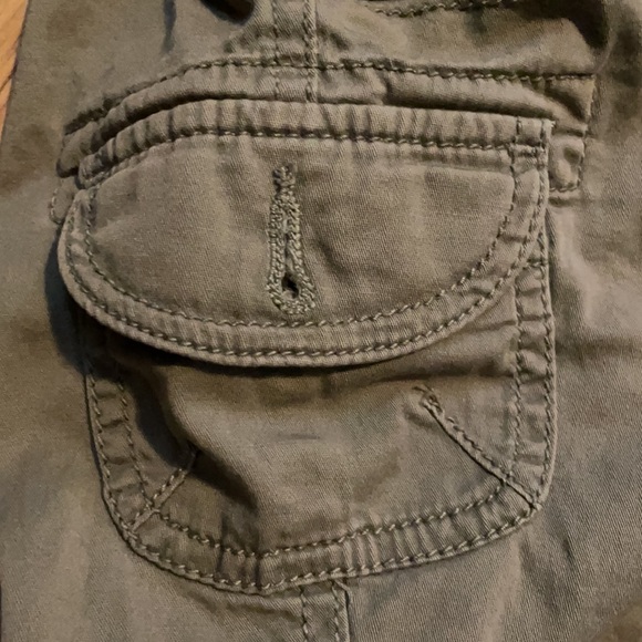 Womens cargo shorts - Picture 6 of 8